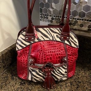 MC, Red, Like New, Excellent Condition